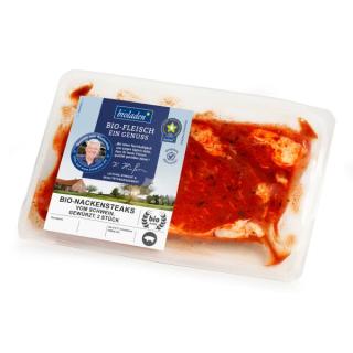 Nackensteaks v. Schwein, gewürzt