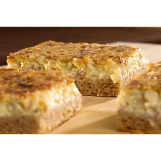 Zwiebelkuchen m. Schinkenspeck, 4 Stücke