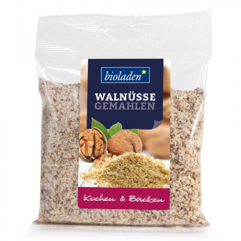 b*Walnusskerne gemahlen